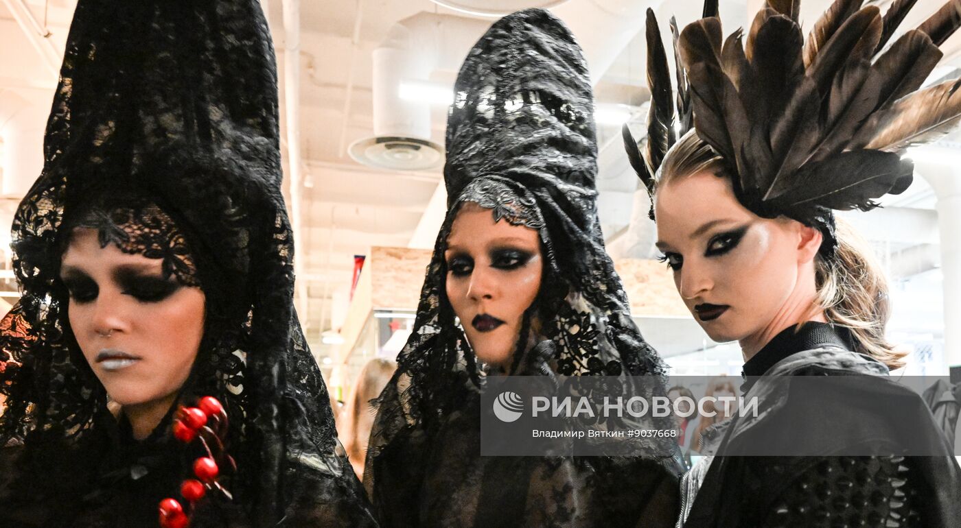 Костюмированный показ "Велесова ночь"