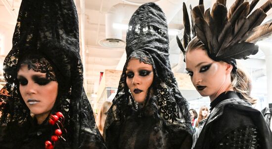 Костюмированный показ "Велесова ночь"