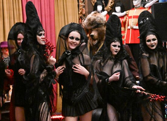 Костюмированный показ "Велесова ночь"