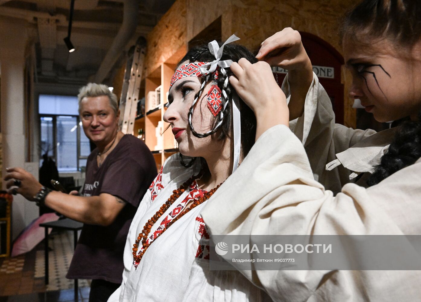 Костюмированный показ "Велесова ночь"