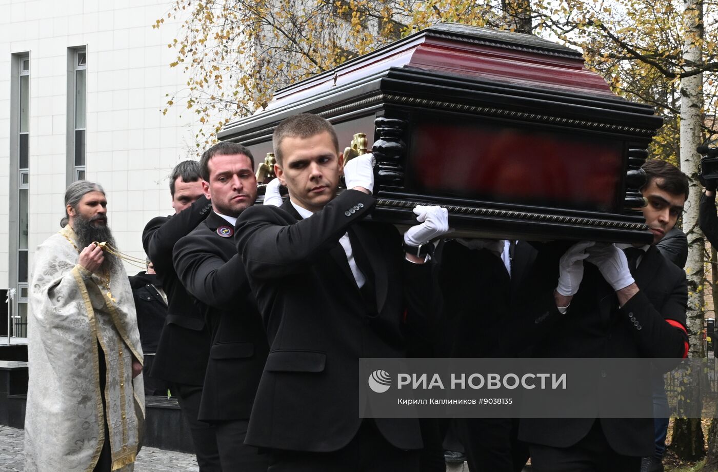 Прощание с актером Романом Поповым