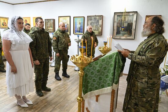 Венчание военнослужащего группировки "Центр" в зоне СВО