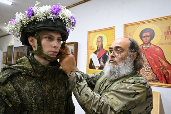 Венчание военнослужащего группировки "Центр" в зоне СВО