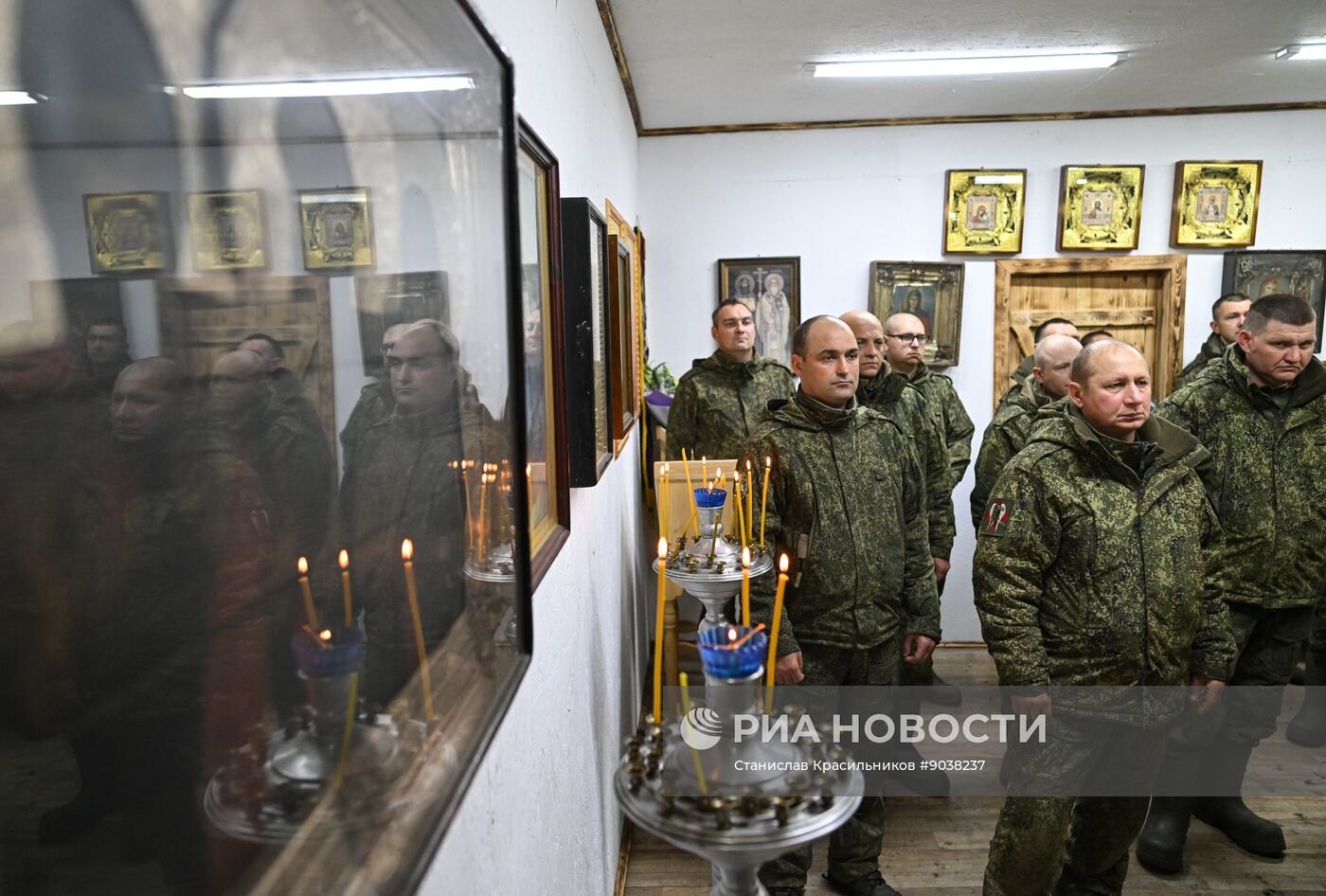 Богослужение в пункте временной дислокации группировки "Центр" в зоне СВО