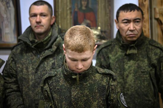 Богослужение в пункте временной дислокации группировки "Центр" в зоне СВО