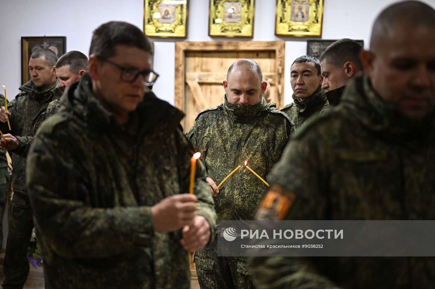 Богослужение в пункте временной дислокации группировки "Центр" в зоне СВО