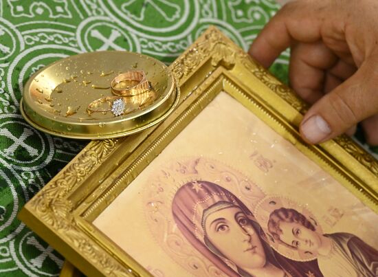 Венчание военнослужащего группировки "Центр" в зоне СВО