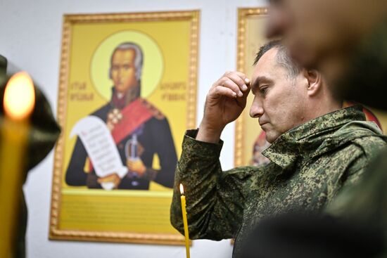 Богослужение в пункте временной дислокации группировки "Центр" в зоне СВО