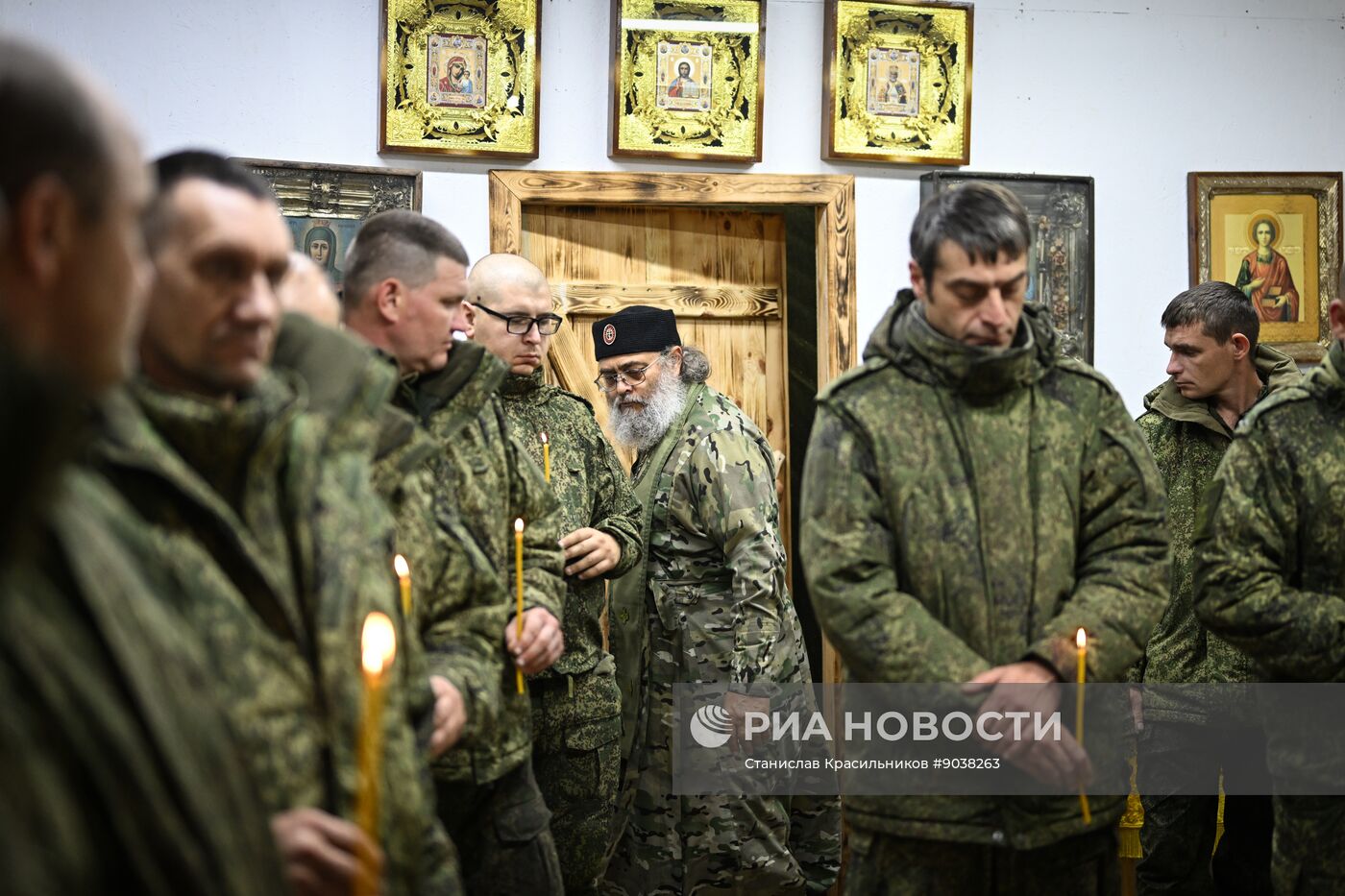 Богослужение в пункте временной дислокации группировки "Центр" в зоне СВО