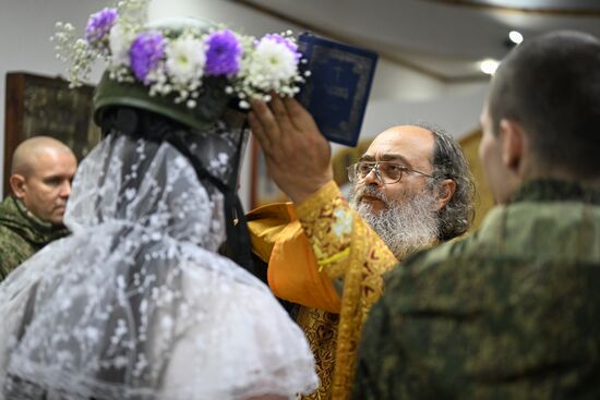 Венчание военнослужащего группировки "Центр" в зоне СВО