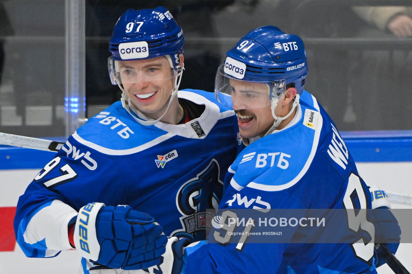 Хоккей. КХЛ. "Динамо" (Москва) – ЦСКА (Москва)