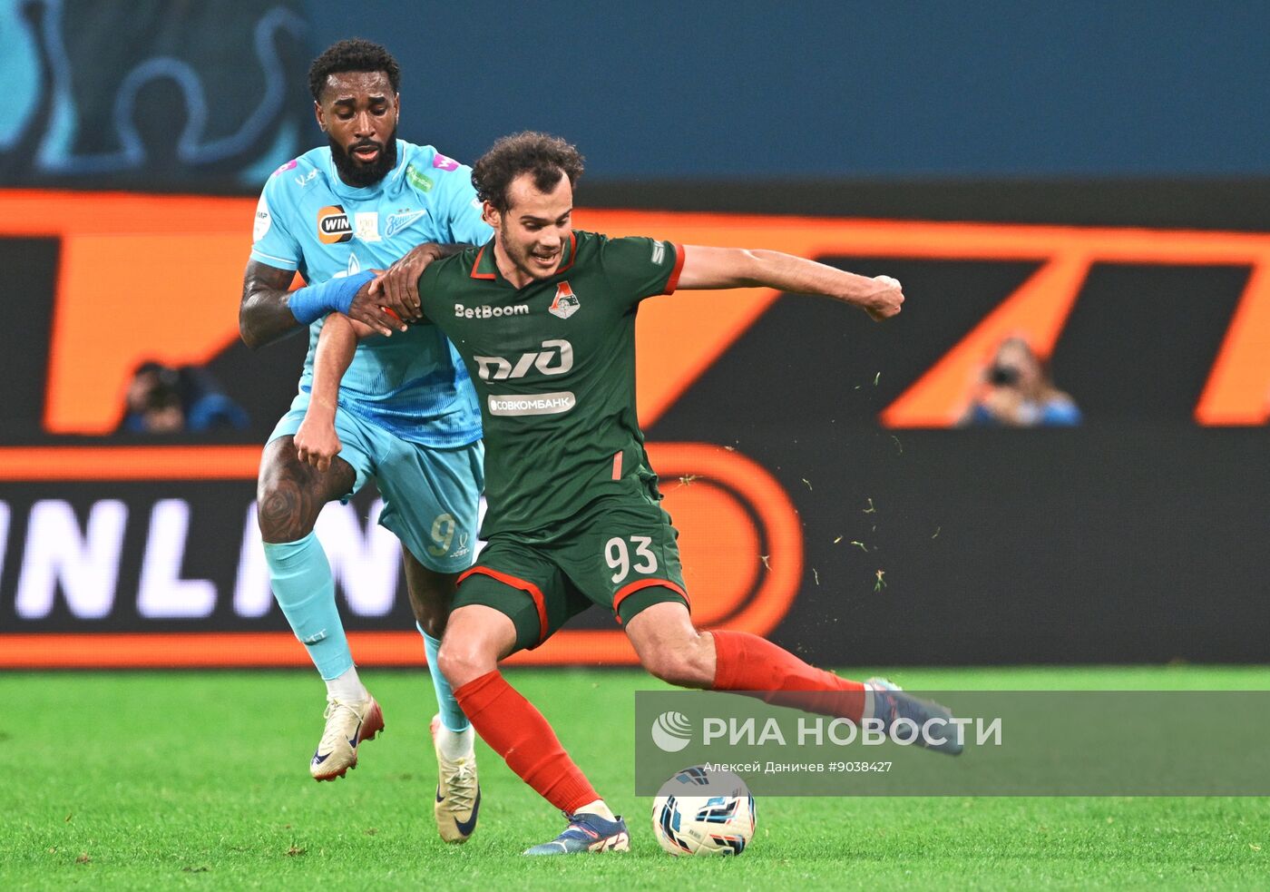 Футбол. РПЛ. "Зенит" (Санкт-Петербург) - "Локомотив" (Москва)