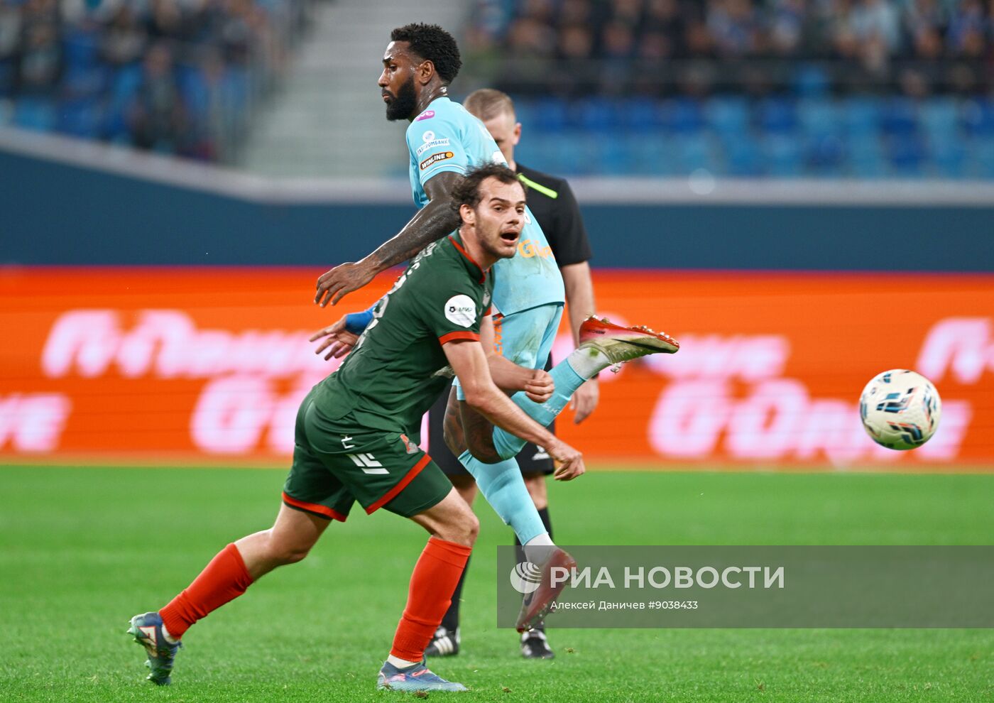 Футбол. РПЛ. "Зенит" (Санкт-Петербург) - "Локомотив" (Москва)