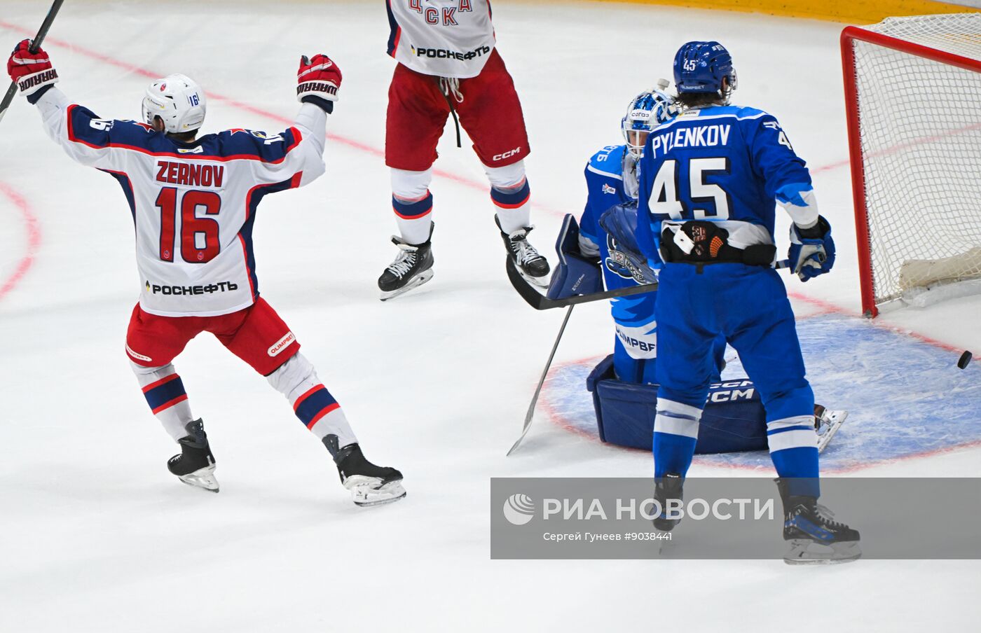 Хоккей. КХЛ. "Динамо" (Москва) – ЦСКА (Москва)