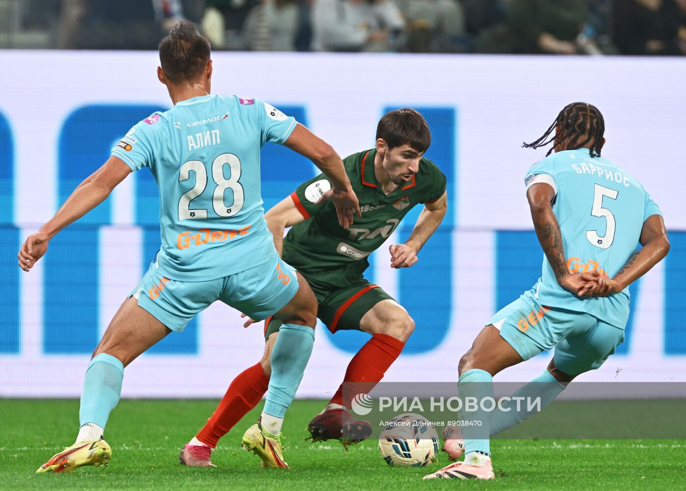 Футбол. РПЛ. "Зенит" (Санкт-Петербург) - "Локомотив" (Москва)