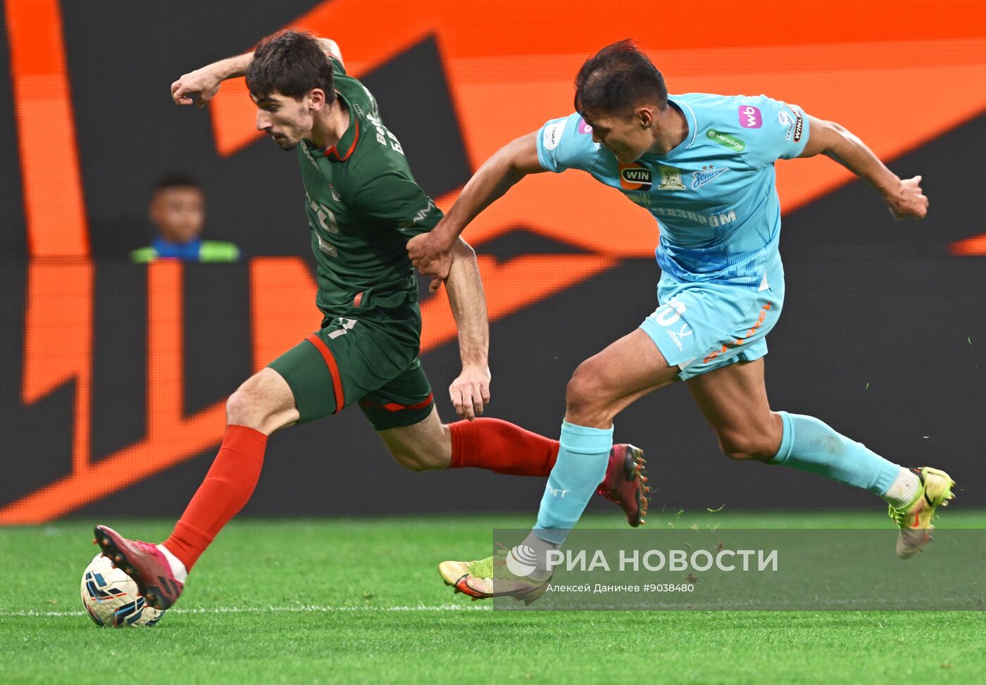 Футбол. РПЛ. "Зенит" (Санкт-Петербург) - "Локомотив" (Москва)