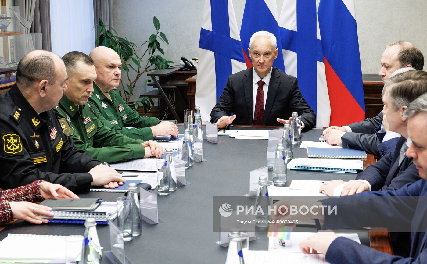 Церемония вывода из эллинга атомной подводной лодки "Хабаровск" в Северодвинске