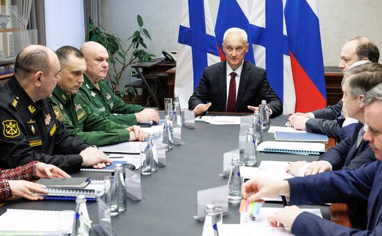 Церемония вывода из эллинга атомной подводной лодки "Хабаровск" в Северодвинске