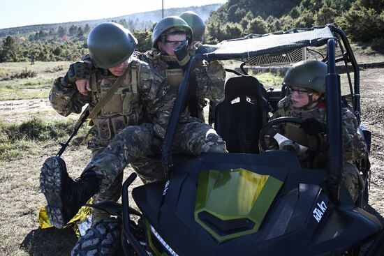 Учебно-полевые сборы в школе юных командиров "Шторм-Крым 2025"