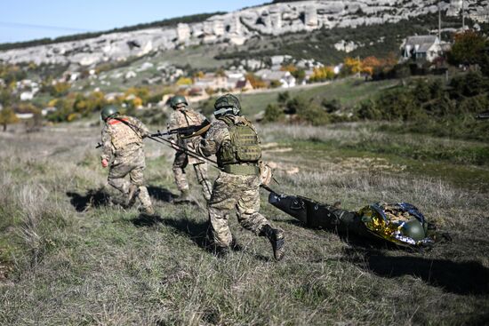 Учебно-полевые сборы в школе юных командиров "Шторм-Крым 2025"