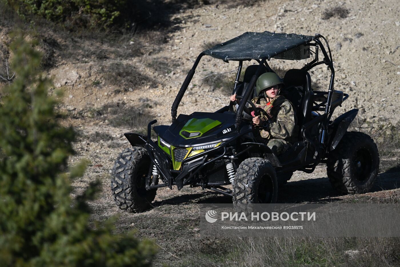 Учебно-полевые сборы в школе юных командиров "Шторм-Крым 2025"