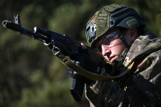 Учебно-полевые сборы в школе юных командиров "Шторм-Крым 2025"