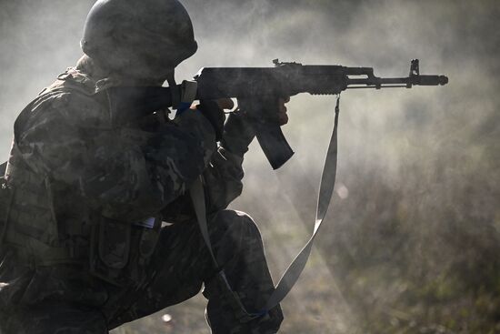 Учебно-полевые сборы в школе юных командиров "Шторм-Крым 2025"