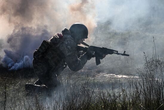 Учебно-полевые сборы в школе юных командиров "Шторм-Крым 2025"