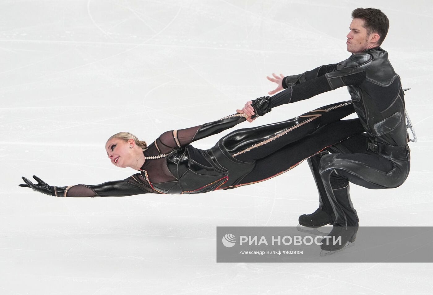 Фигурное катание: Гран-при России. 2 этап. Танцы на льду. Произвольный  танец