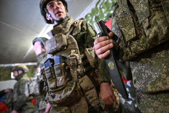 Награждение военных разведчиков группировки войск "Центр"