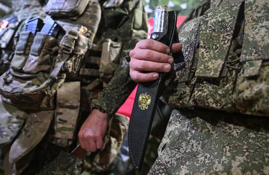 Награждение военных разведчиков группировки войск "Центр"