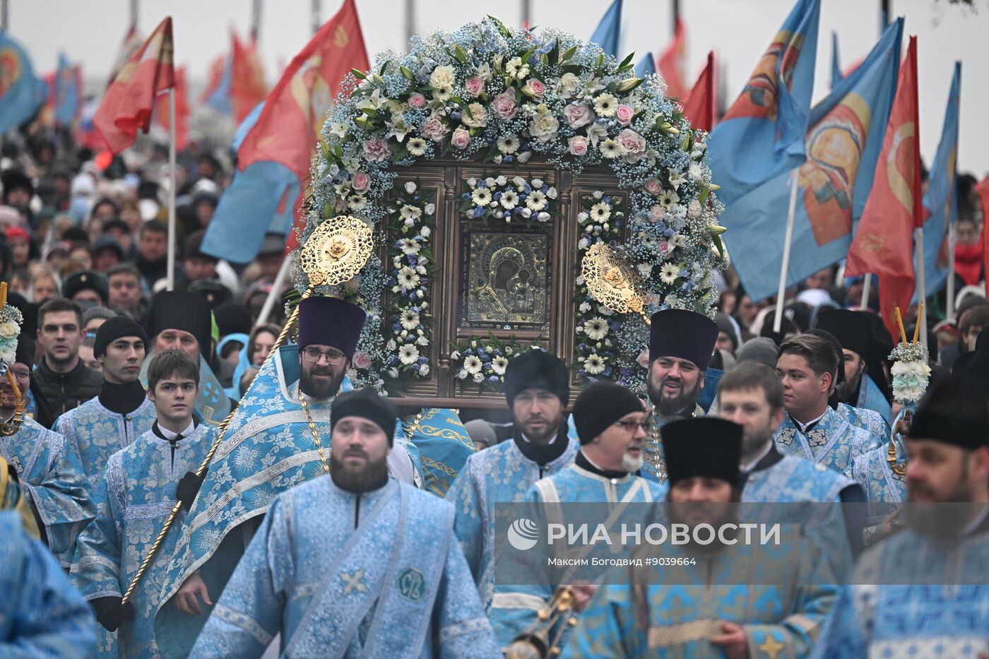 Крестный ход в честь Казанской иконы Божией Матери