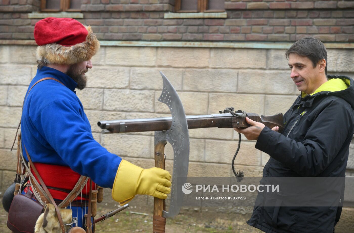 Исторические реконструкции в кинопарке Москино к празднику Народного единства
