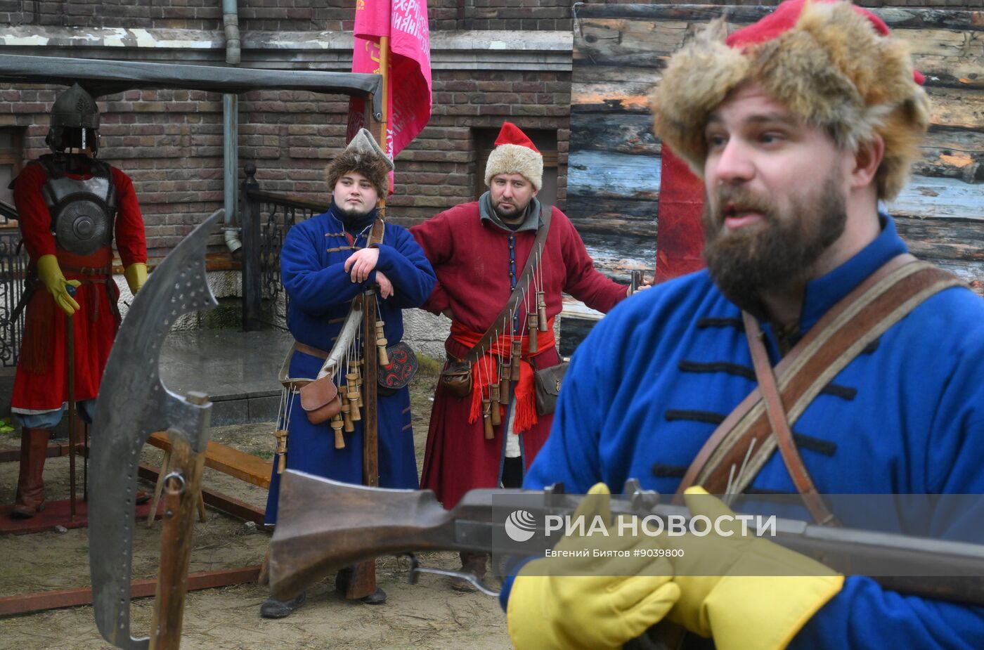 Исторические реконструкции в кинопарке Москино к празднику Народного единства