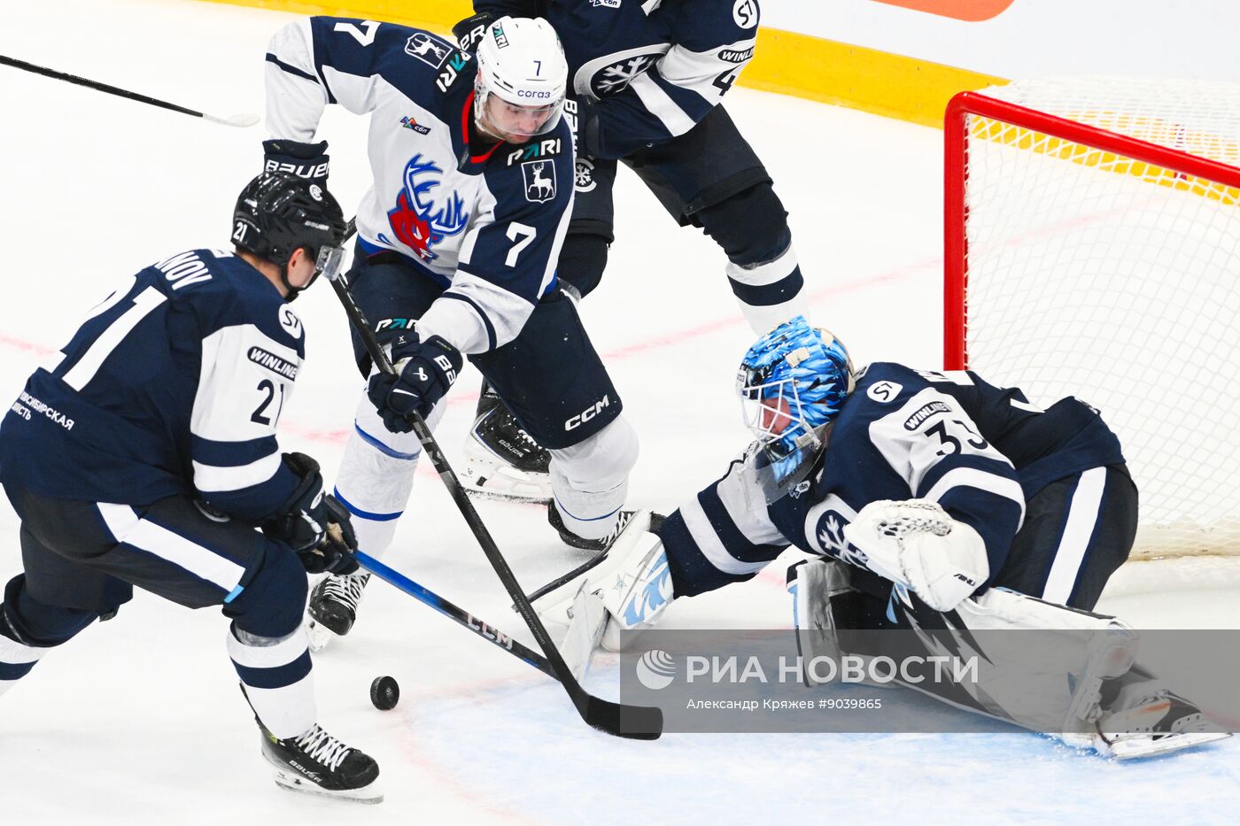 Хоккей. КХЛ. "Сибирь" (Новосибирск) - "Торпедо" (Нижний Новгород)