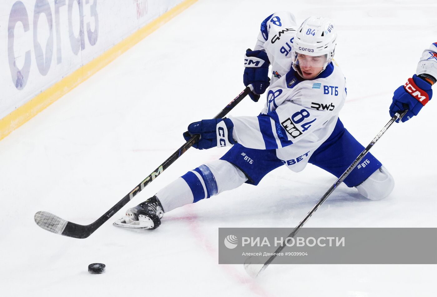 Хоккей. КХЛ. СКА (Санкт-Петербург) - "Динамо" (Москва)