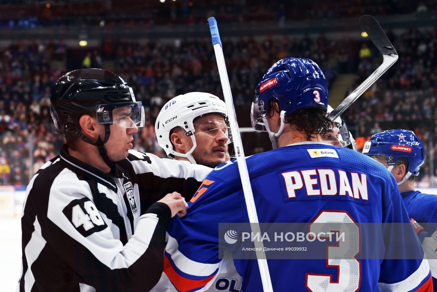 Хоккей. КХЛ. СКА (Санкт-Петербург) - "Динамо" (Москва)