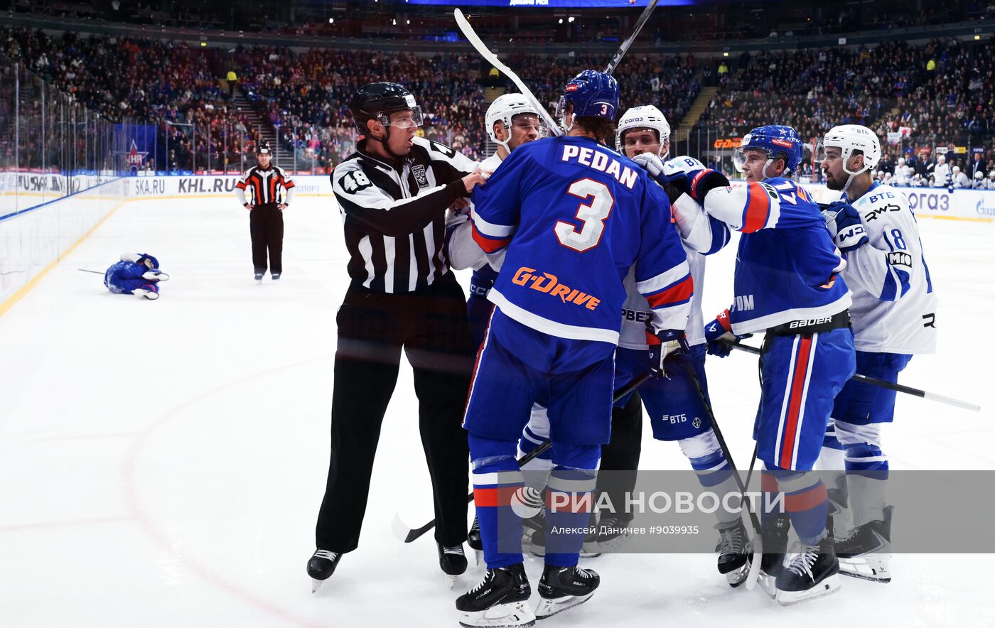 Хоккей. КХЛ. СКА (Санкт-Петербург) - "Динамо" (Москва)