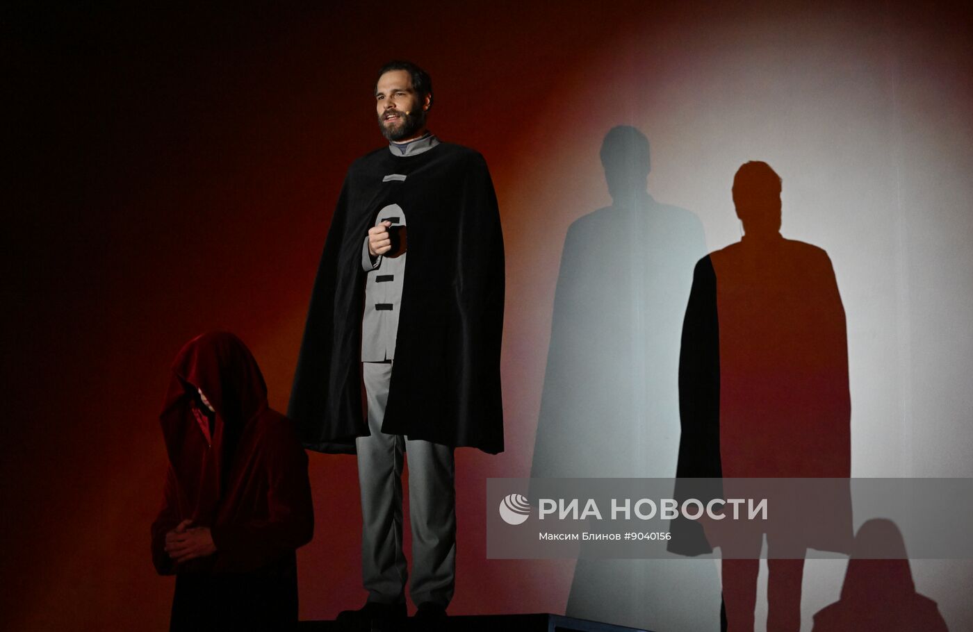 Мультимедийный спектакль "Коперник" в Московском планетарии