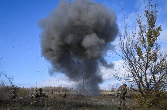 Боевое слаживание военных разведчиков группировки войск "Запад" в зоне СВО