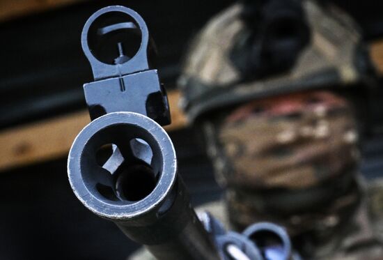 Боевое слаживание военных разведчиков группировки "Запад"