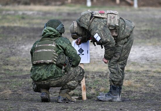 Боевое слаживание военных разведчиков группировки "Запад"
