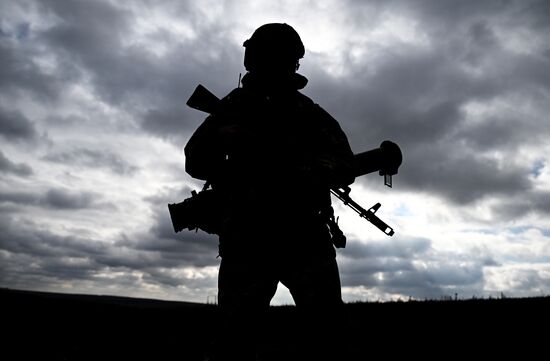 Боевое слаживание военных разведчиков группировки "Запад"