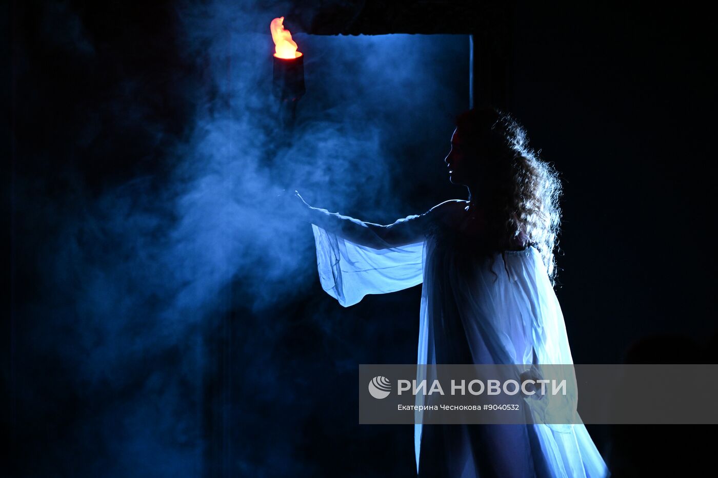 Спектакль "Москва. Сумерки" в "Покровка.Театр"