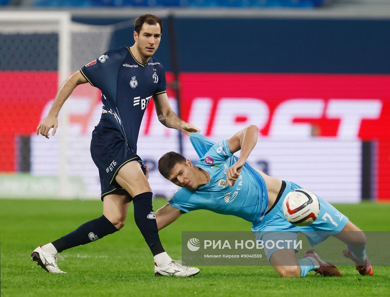 Футбол. Кубок России. "Зенит" (Санкт-Петербург) - "Динамо" (Москва)