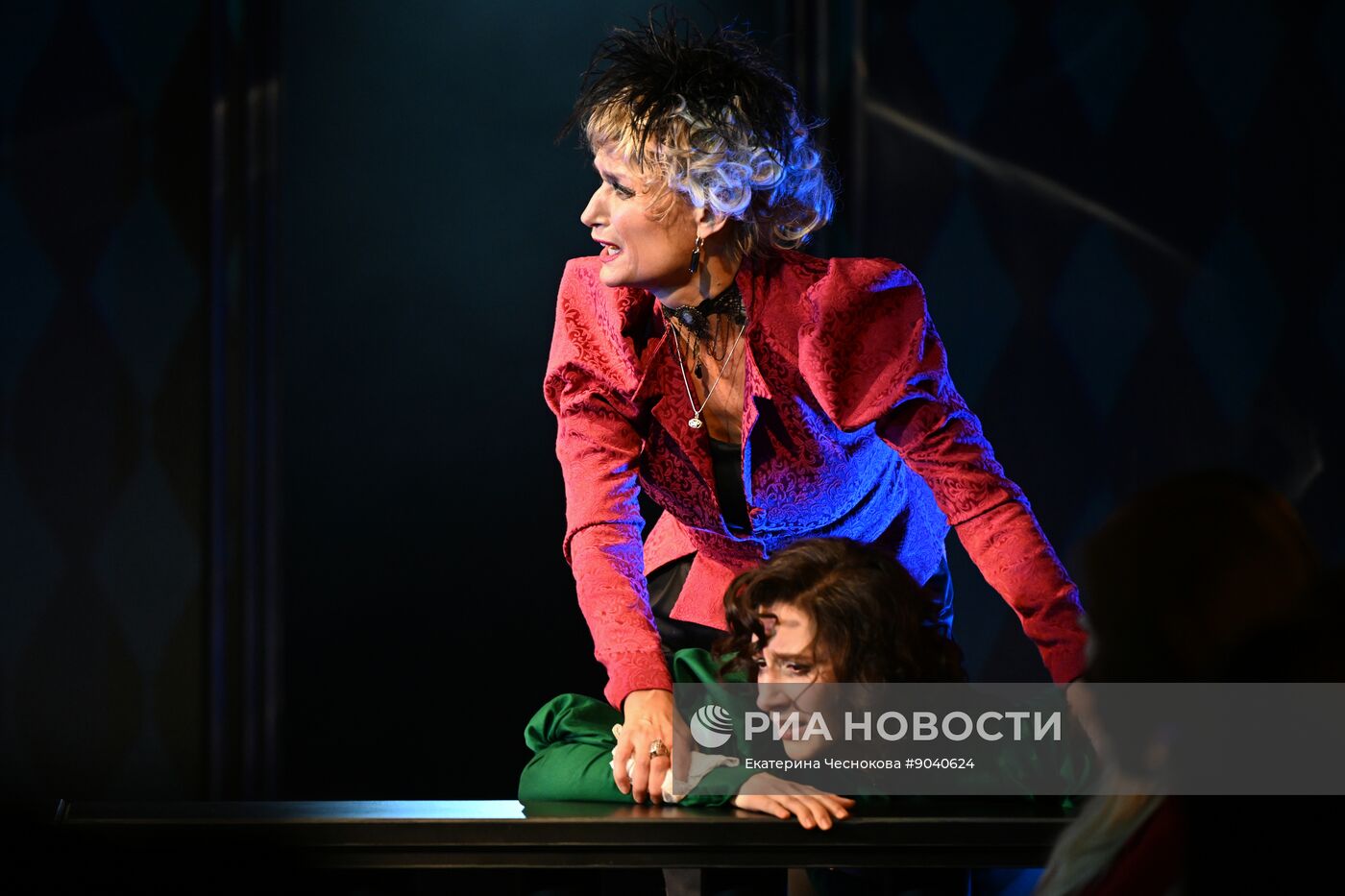 Спектакль "Москва. Сумерки" в "Покровка.Театр"