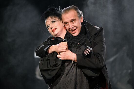 Спектакль "Москва. Сумерки" в "Покровка.Театр"