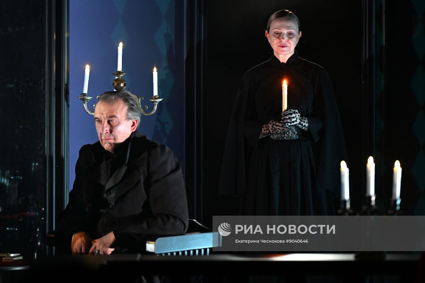 Спектакль "Москва. Сумерки" в "Покровка.Театр"