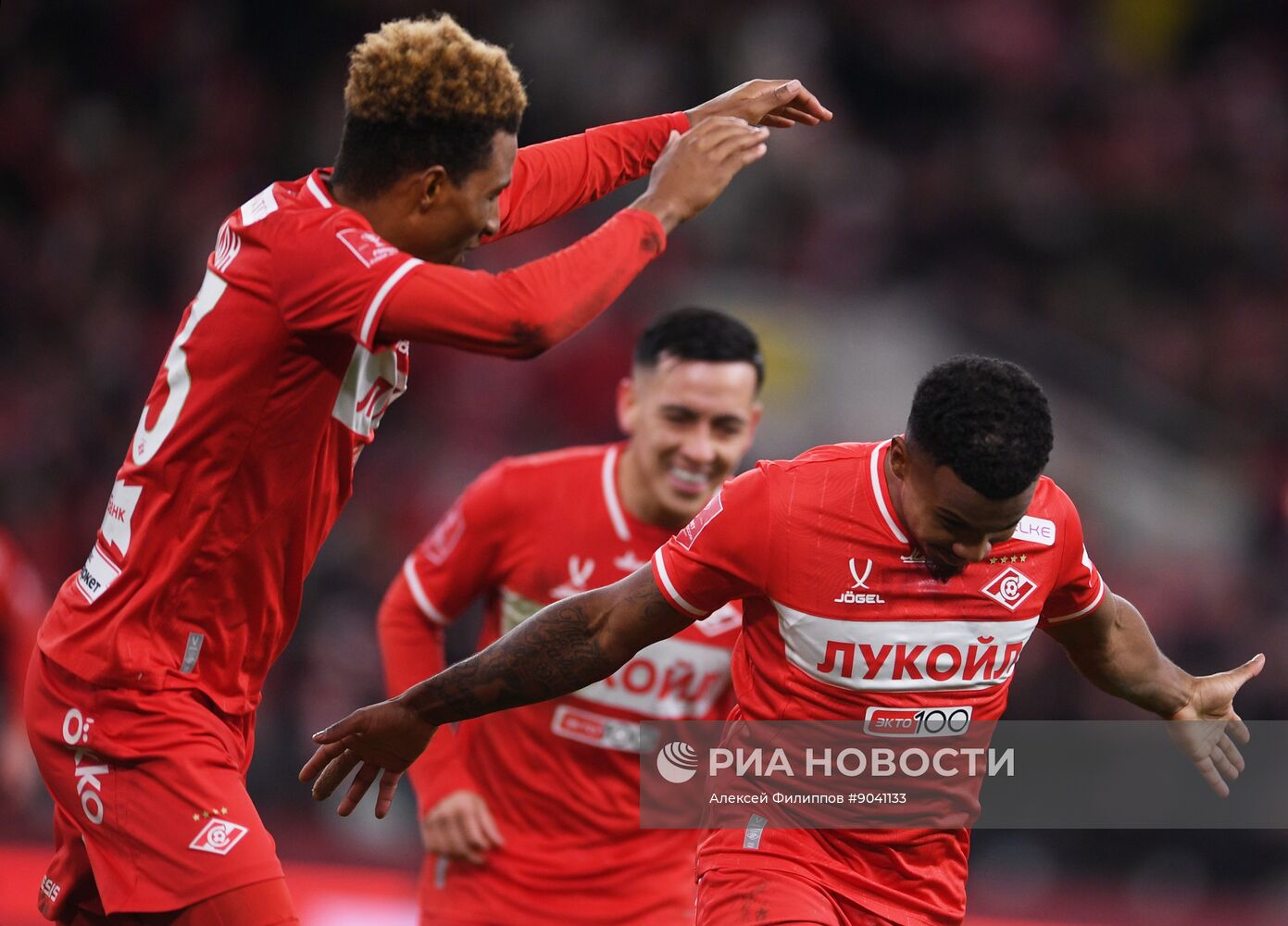 Футбол. Кубок России. "Спартак" (Москва) - "Локомотив" (Москва)