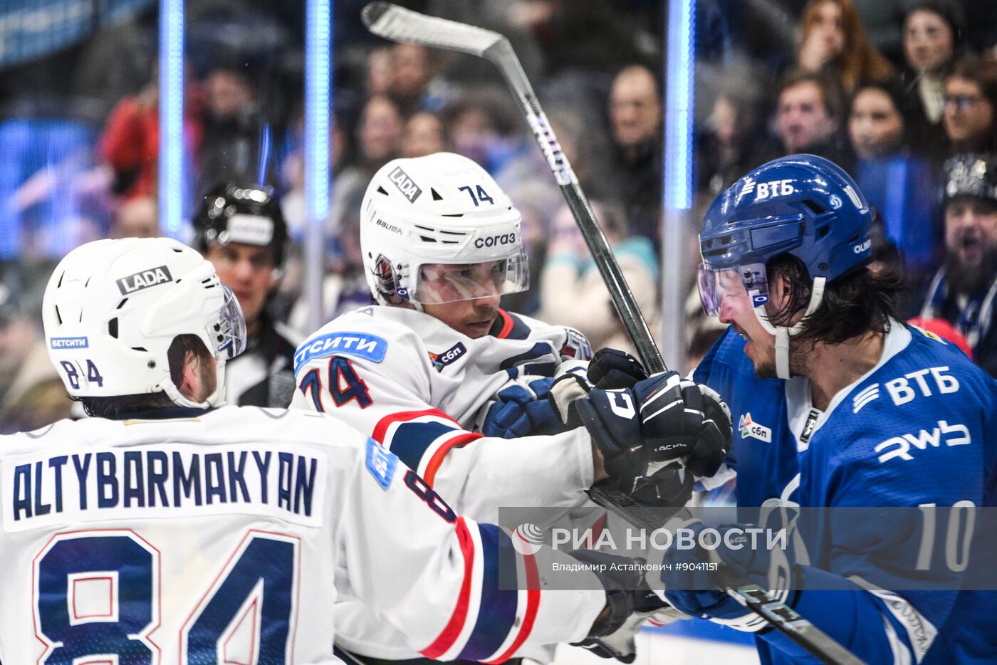 Хоккей. КХЛ. "Динамо" (Москва) – "Лада" (Тольятти)